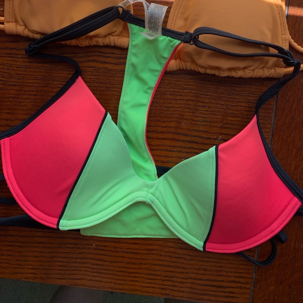 PINK VICTORIA SECRET PUSH UP TOP